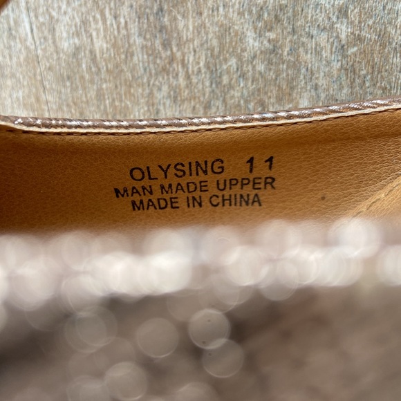 N.Y.L.A. Olysing Metallic Rose Gold T-Strap Block Heel Shoes Women's Size 11 - Picture 2 of 9